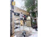 Thi công mặt dựng Aluminium, chữ nổi mica đèn led Xu hướng mới 2025